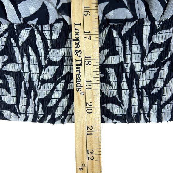 Monochrome Palm Print Flutter Sleeve Blouse S | Black Ivory Resort Editorial Top - Picture 12 of 12